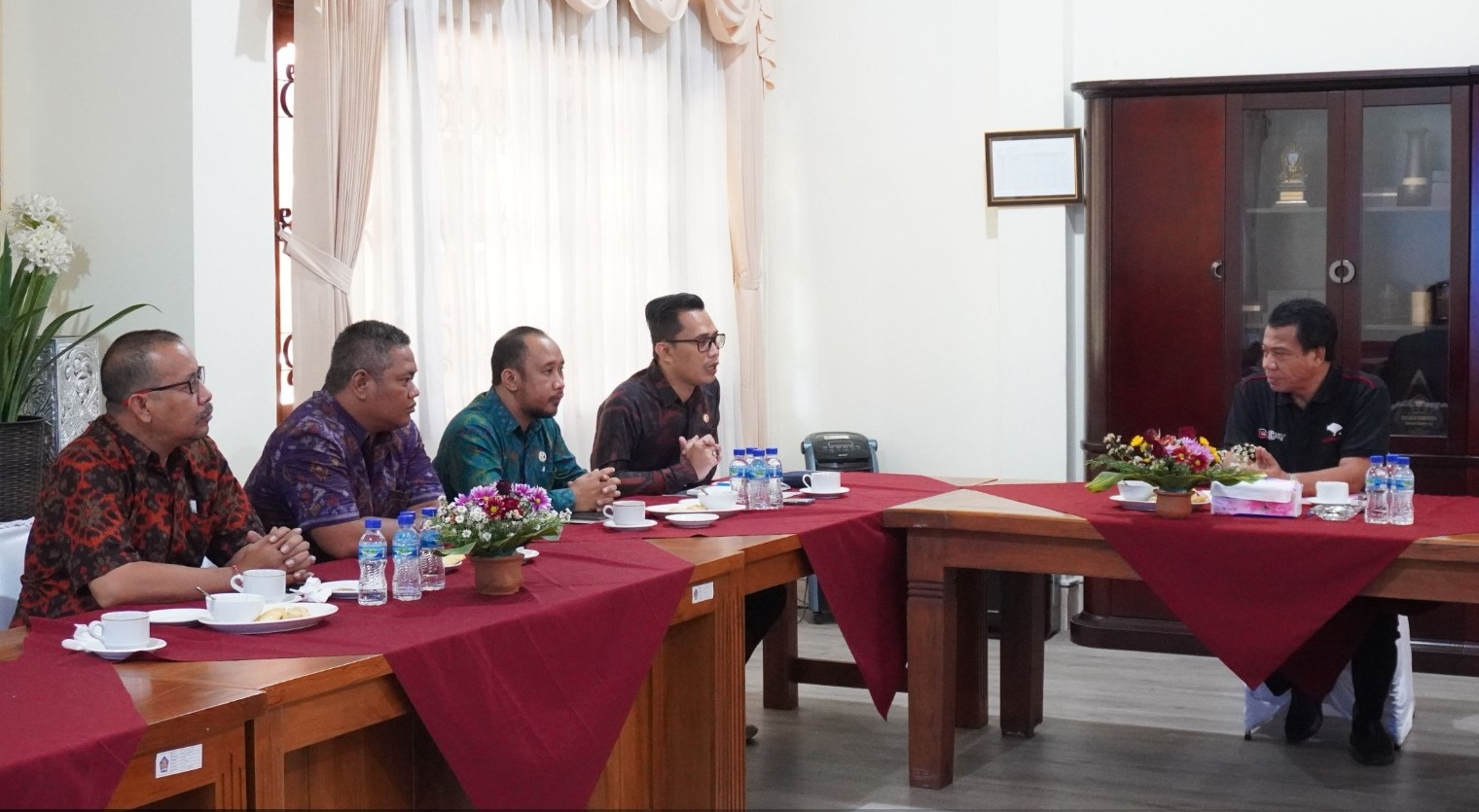 Audiensi dengan Pemkab Buleleng