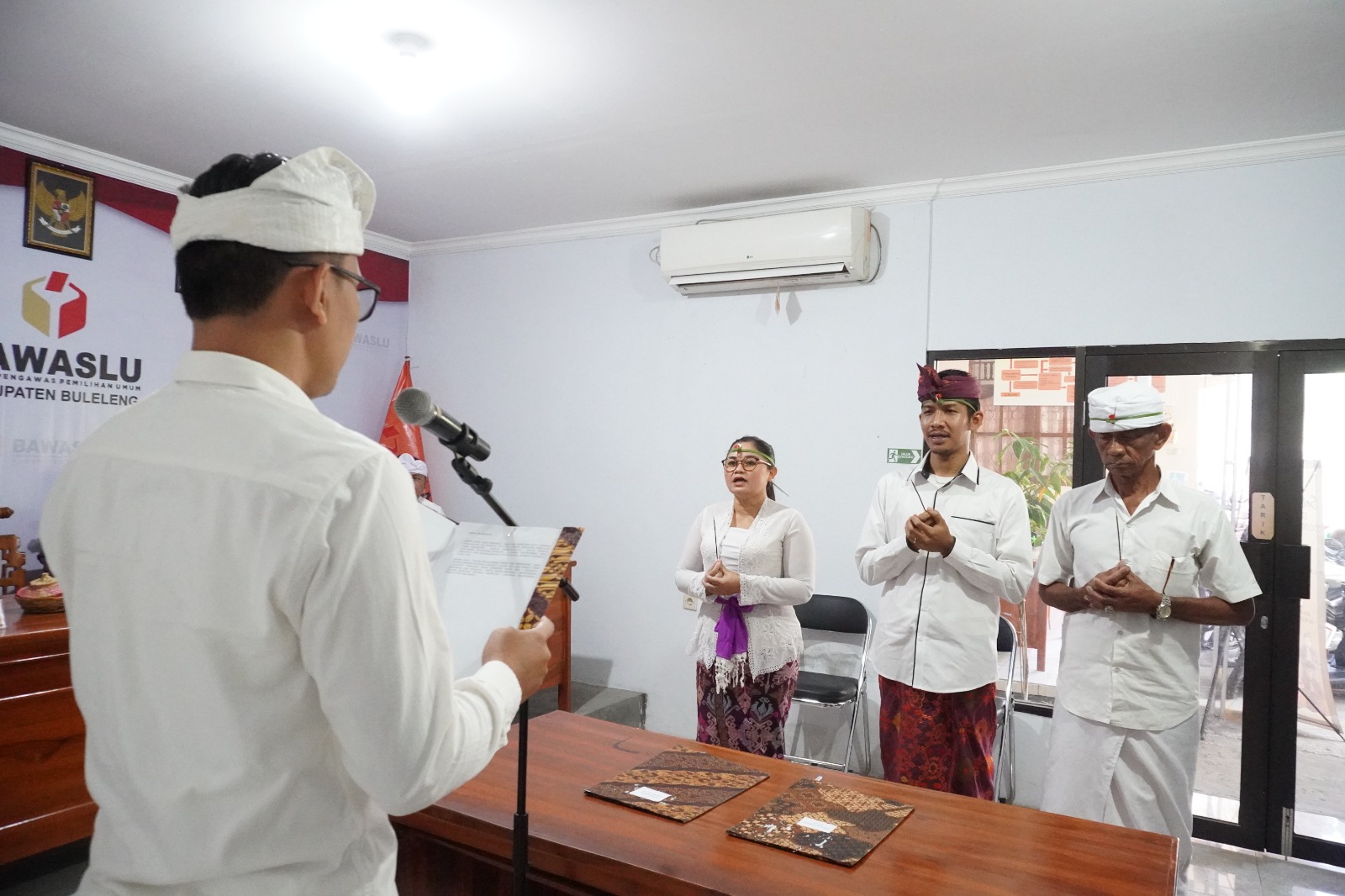 Pelantikan 2 PAW Panwaslu Kecamatan