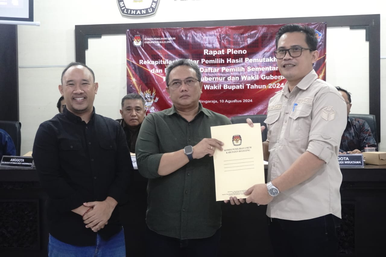 Foto Penyerahan Berita Acara